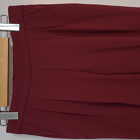 Babaton Raspberry cropped dress pants - Picture 2 of 3